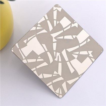 לוח חרוט מנירוסטה